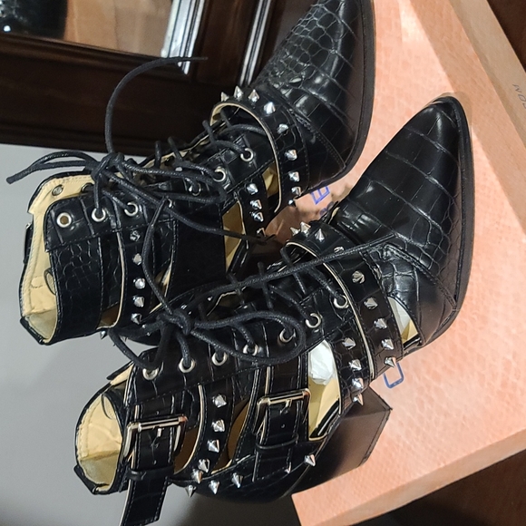 Studded booties black with silver spikes - Picture 2 of 4